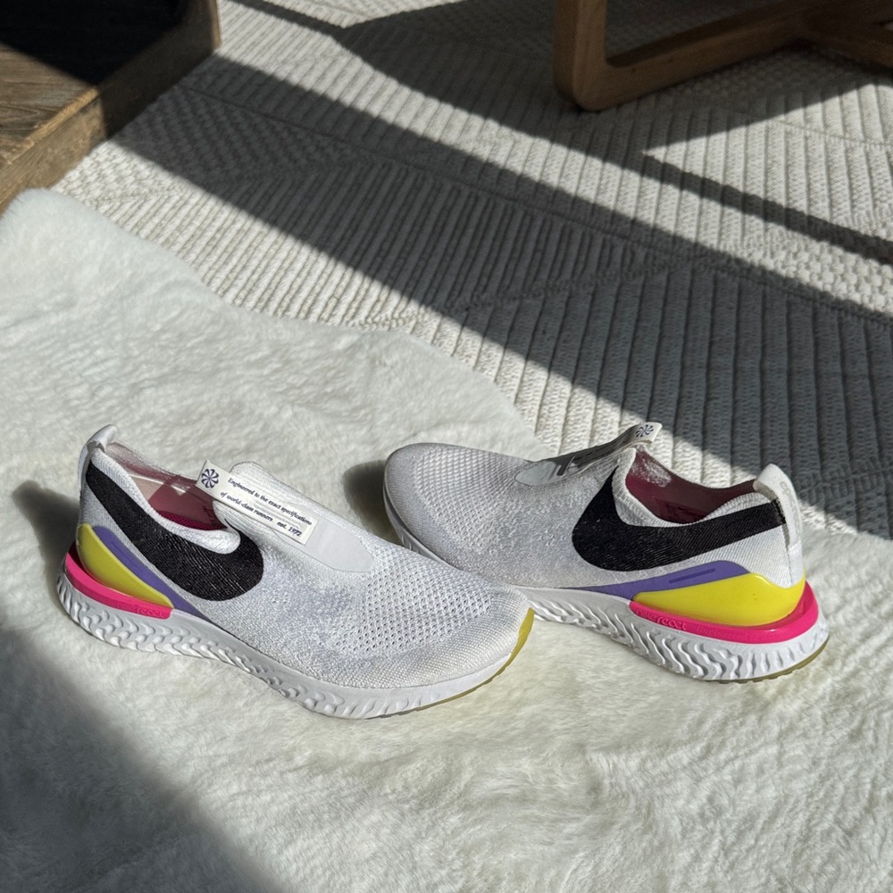 Nike Epic Phantom React Flyknit White Fuchsia - image 2